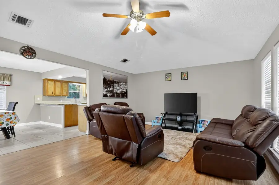 27510 Fm 2090 Road, Splendora, TX 77372 - Image #2