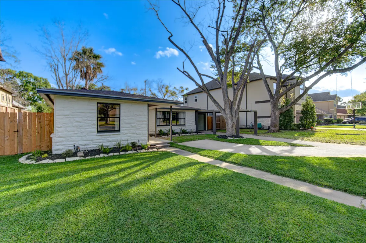 3221 Durhill Street, Houston, TX 77025 - #1
