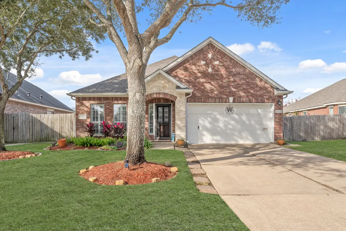 1910 Highland Point Court, Pearland, TX 77581 - Image #1