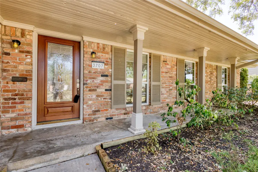 3707 Woodvalley Drive, Houston, TX 77025 - Image #2