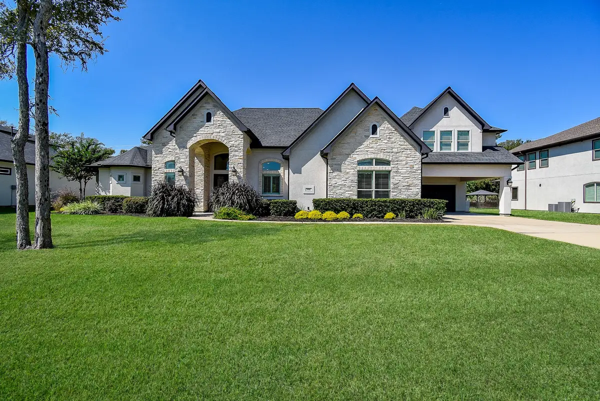 906 Royal Lakes Manor Boulevard, Richmond, TX 77469 - Image #1