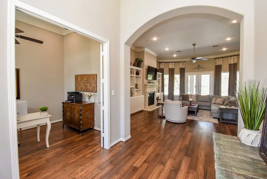 906 Royal Lakes Manor Boulevard, Richmond, TX 77469 - Image #3