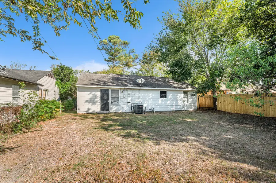 4914 Angleton Street, Houston, TX 77033 - Image #3