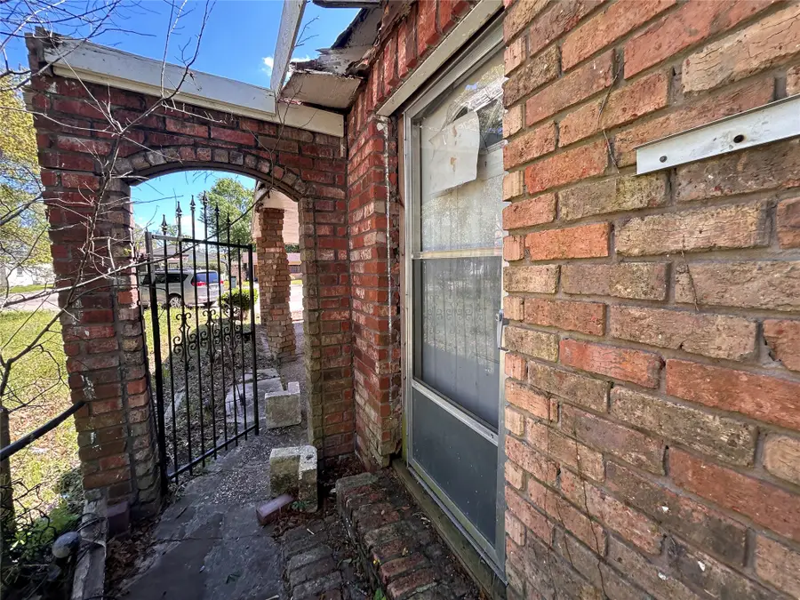 4550 Winston Drive, Beaumont, TX 77705 - #2