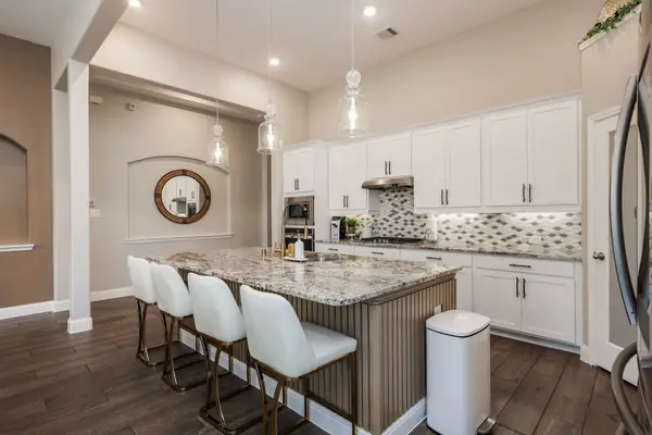 19435 Sorrel Stallion Trail, Tomball, TX 77377