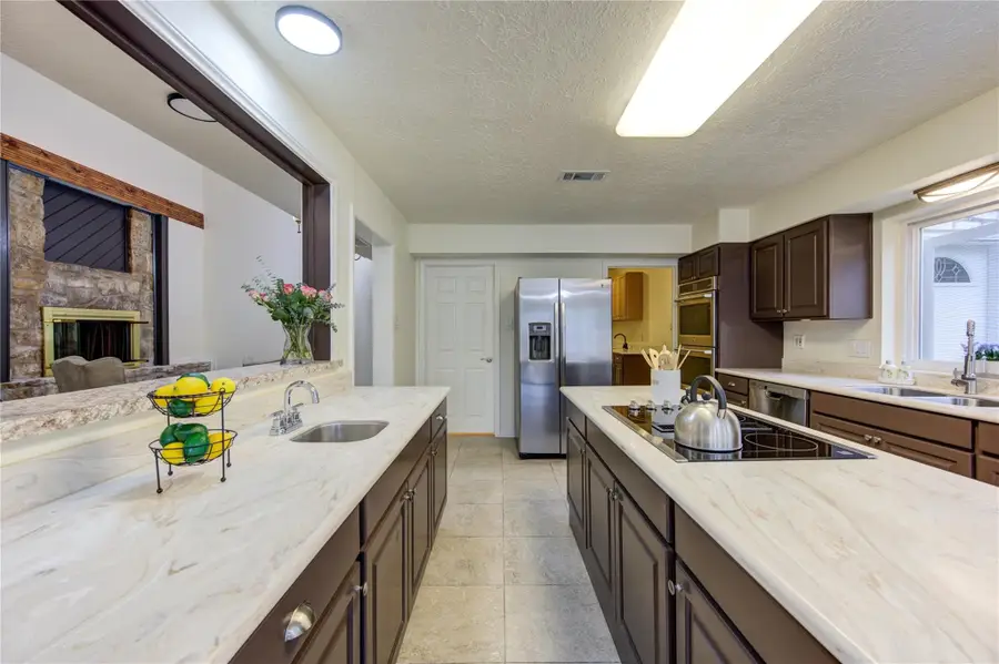 15754 Walkwood Drive, Houston, TX 77079 - Image #2