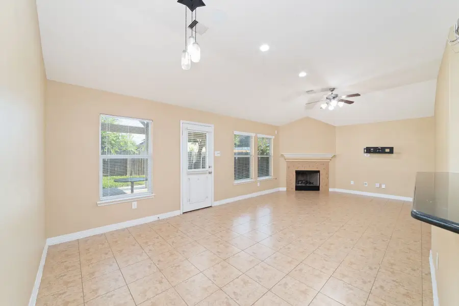 20526 Pink Granite Valley, Richmond, TX 77407 - Image #3