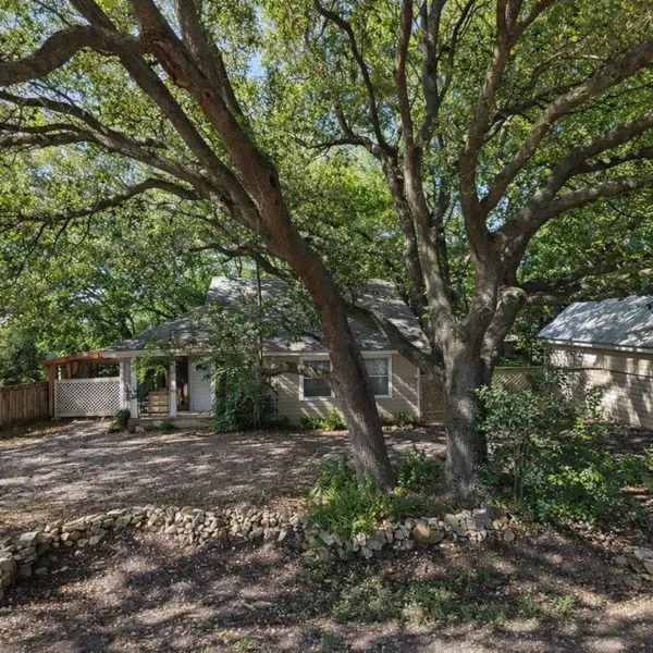3711 Chanterway Drive, Bacliff, TX 77518