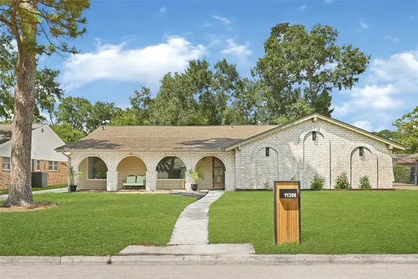 11306 Valley Spring Drive, Houston, TX 77043