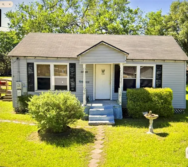 1103 Washington Street, Columbus, TX 78934