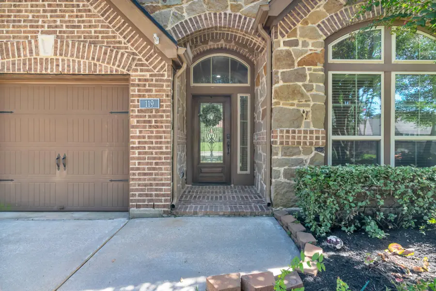 119 Colina Vista Way, Montgomery, TX 77316 - Image #3