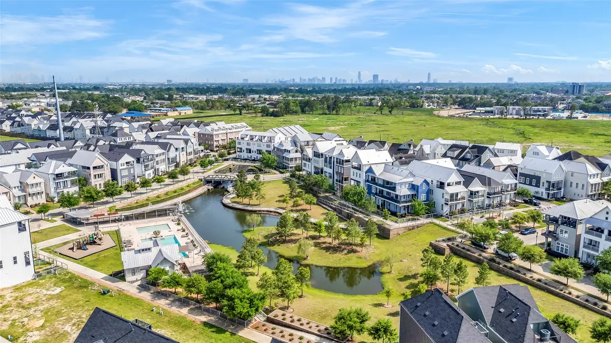 8711 Park Kolbe Lane, Houston, TX 77080 - Image #1