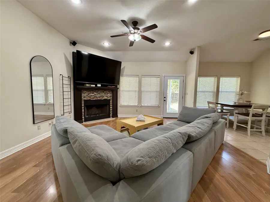 7932 Gail Street, Orange, TX 77632 - Image #3