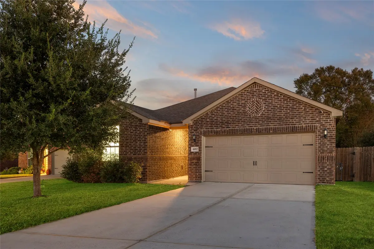 8957 Oval Glass Street, Conroe, TX 77304 - Image #1