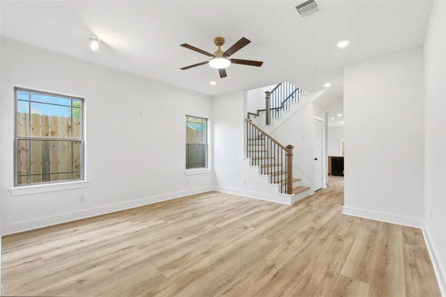 317 S 3rd Street, La Porte, TX 77571 - Image #3