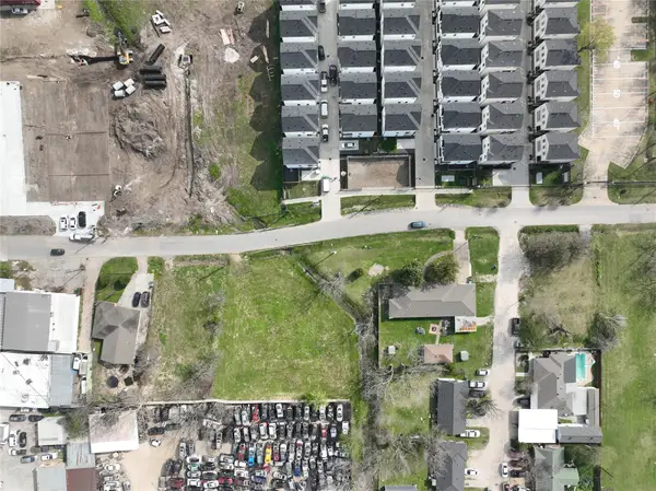 710 Marcella Street, Houston, TX 77091