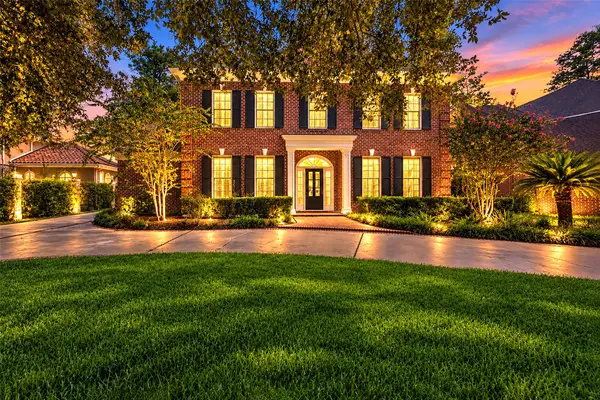 23 A E Shady Lane, Houston, TX 77063