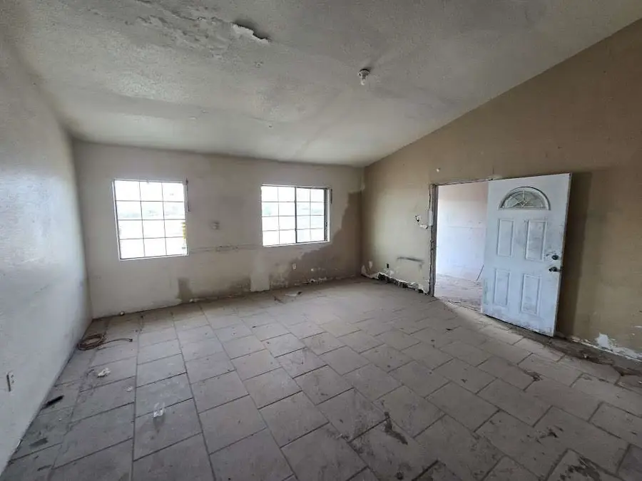 1524 Wolsey Drive, Clint, TX 79836 - Image #3