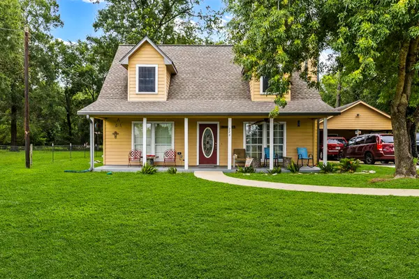 226 Crest Lane, Onalaska, TX 77360