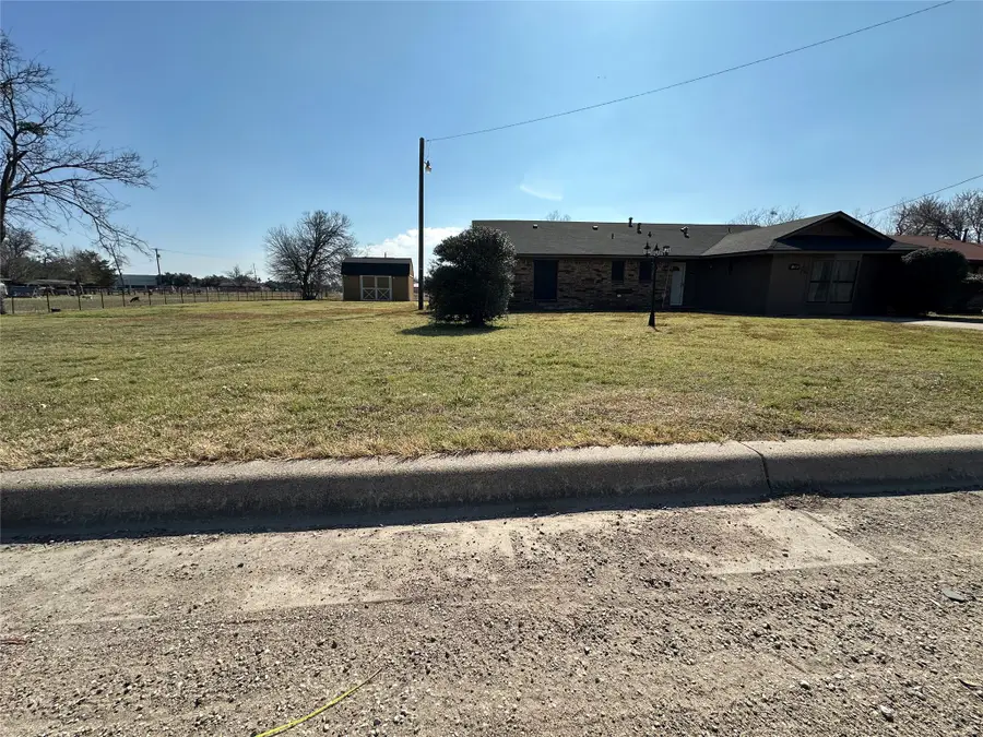 1208 Clark Street, Marlin, TX 76661 - #3