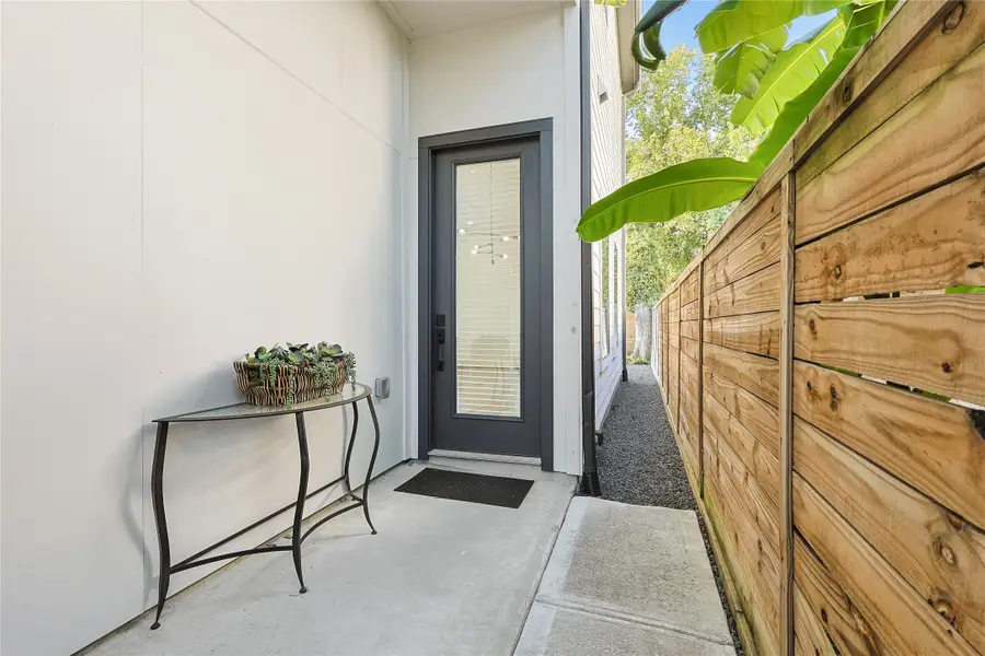 2210 Berry Street, Houston, TX 77004 - Image #2