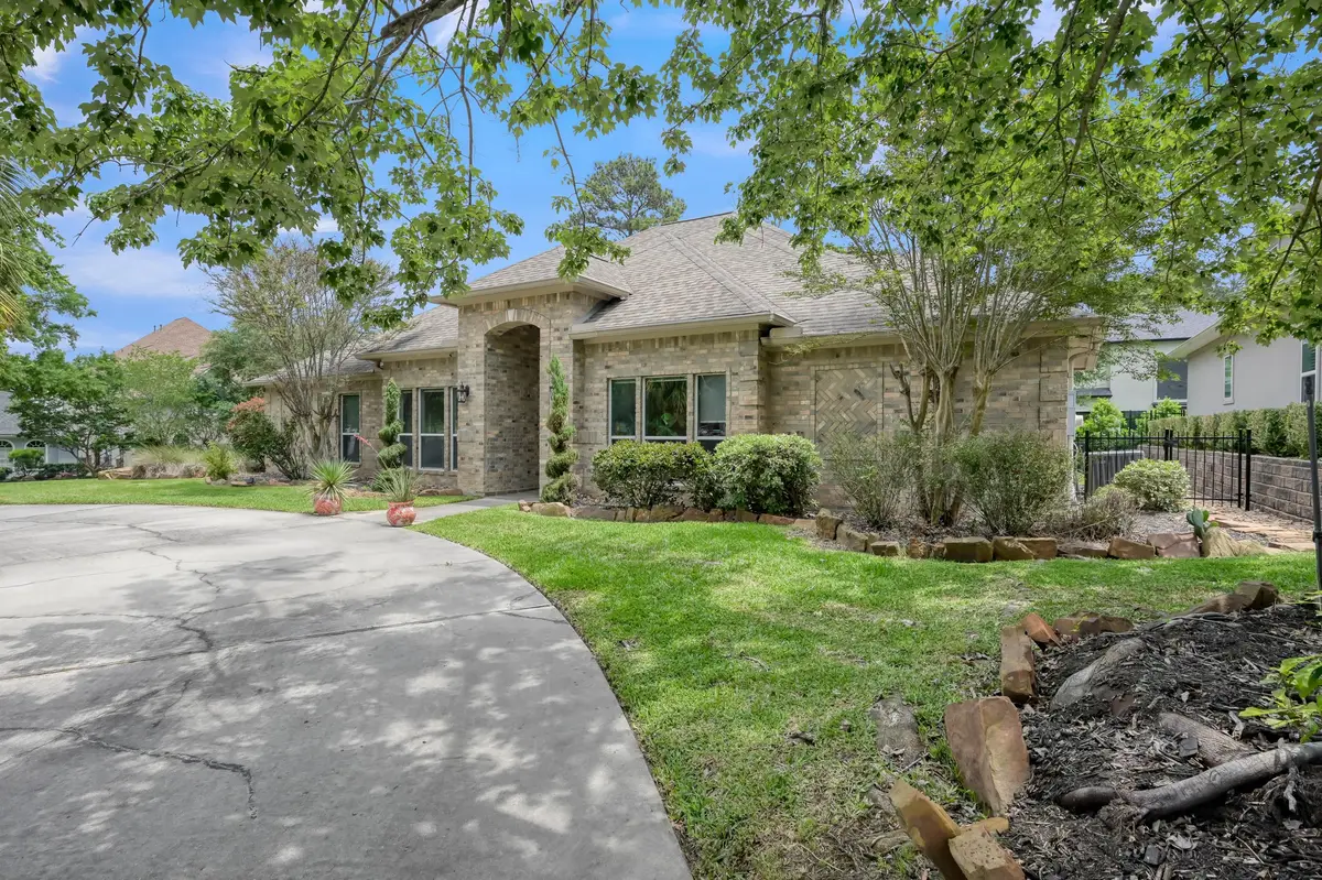 221 Edgewood Drive, Montgomery, TX 77356 - #1