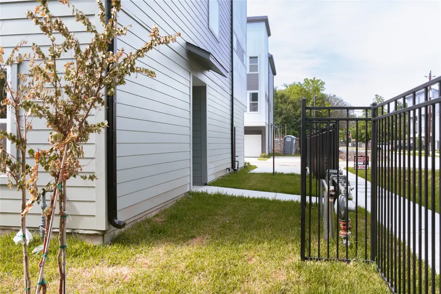 6728 Peerless Street #E, Houston, TX 77021 - #3