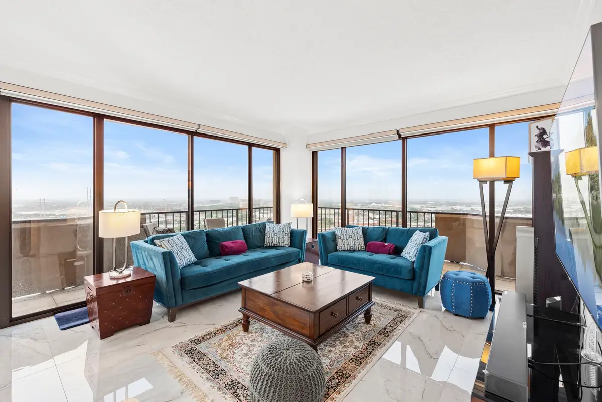 3350 Mccue Road #1901, Houston, TX 77056 - Image #1