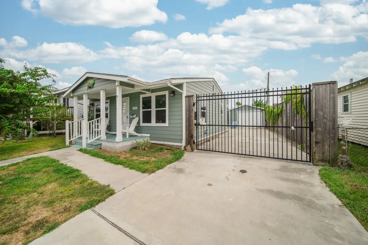5721 Sylvia Drive, Galveston, TX 77551 - #1