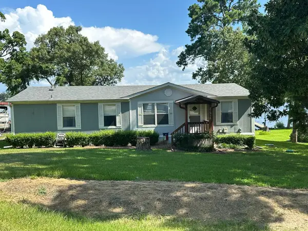 21516 Water Ridge Road, Chandler, TX 75758