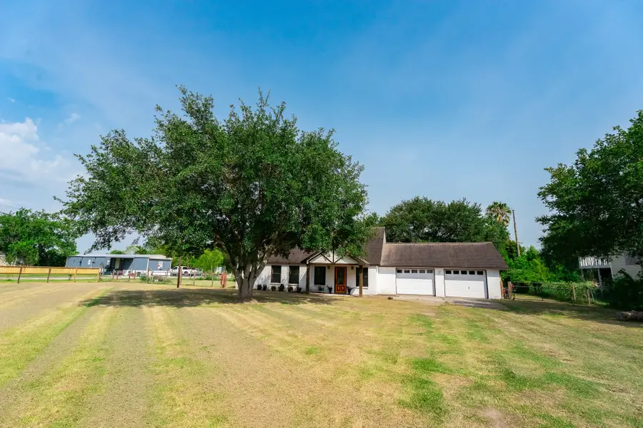 3015 Indian Acres Street, Alvin, TX 77511 - #2