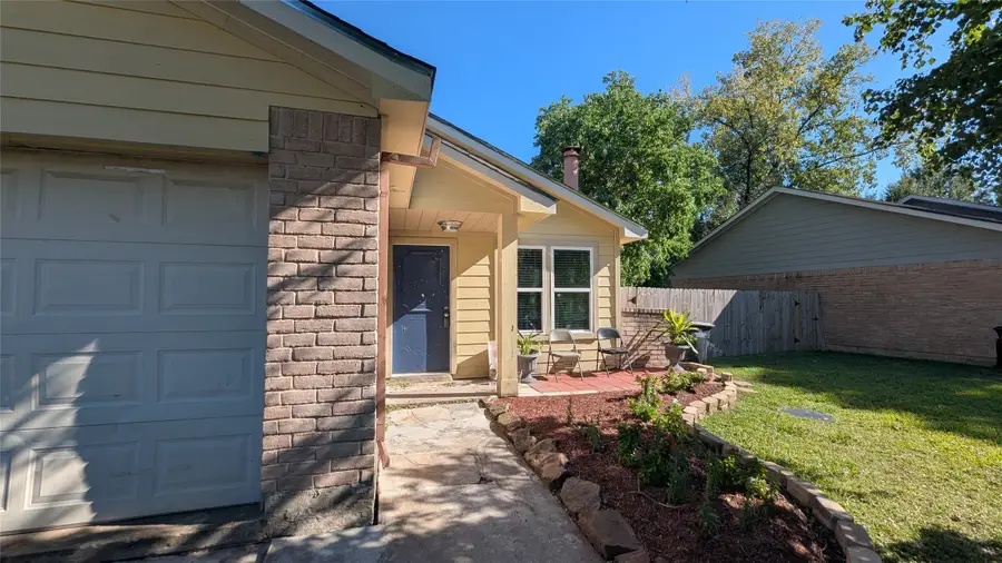 10027 Towne Mist Drive, Sugar Land, TX 77498 - Image #2