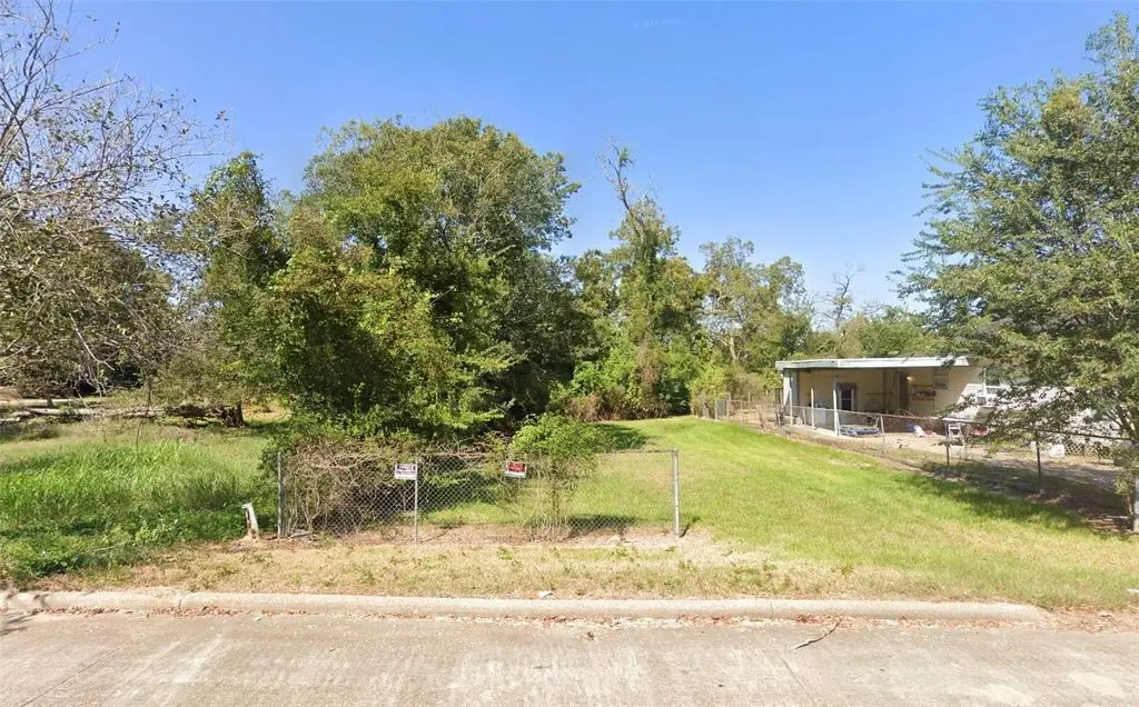 355 E Simmons Street, Beaumont, TX 77703 - #1