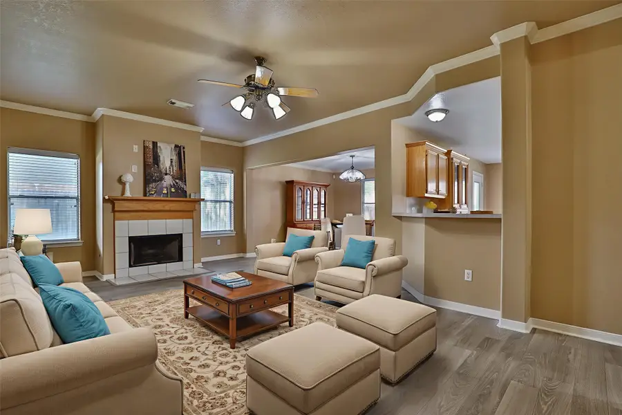 55 Habanero Court, Lake Jackson, TX 77566 - Image #2