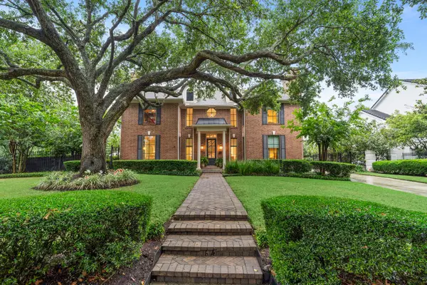 64 Glen Loch Court, Sugar Land, TX 77479