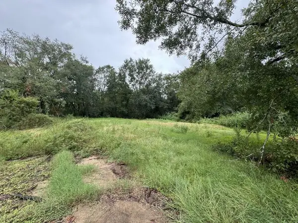 785 Young Street, Bridge City, TX 77611