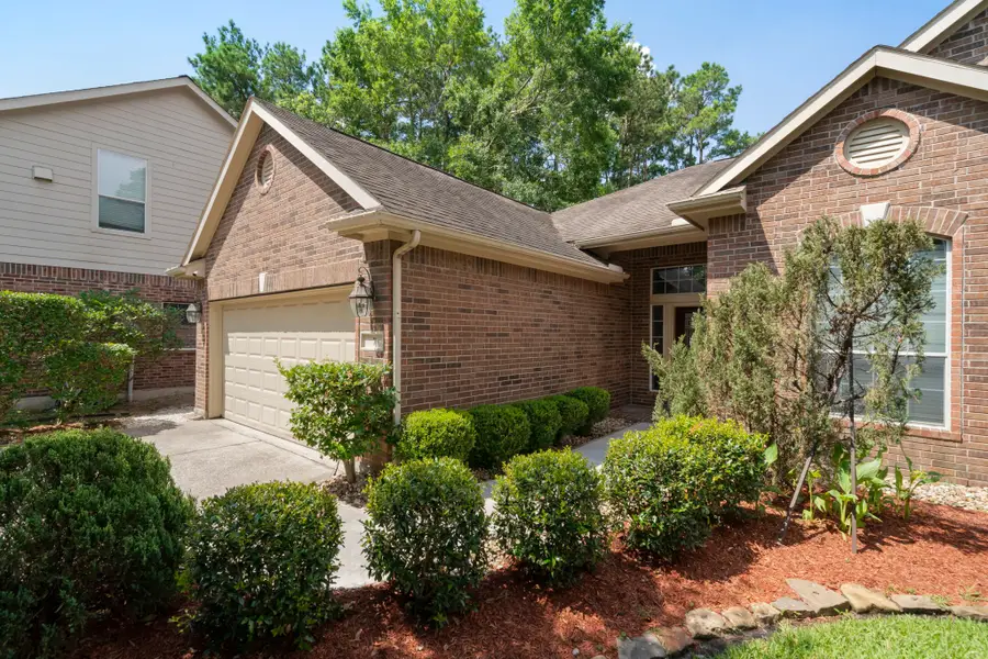 7 Caelin Court, The Woodlands, TX 77382 - #3