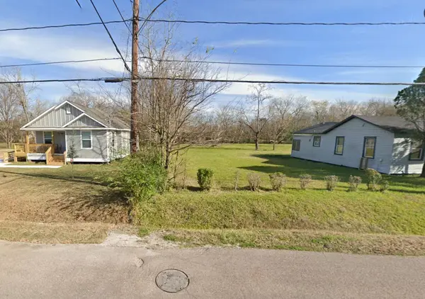 6006 Bacher Street, Houston, TX 77028