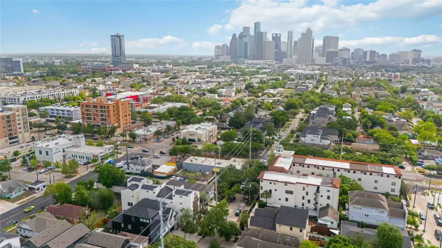 1110 Peden Street #B, Houston, TX 77006 - #3