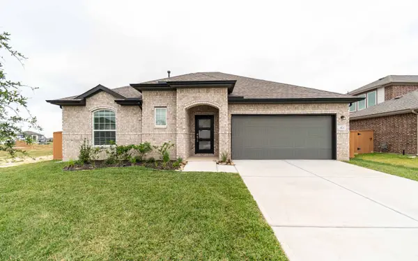 2817 Nova Beach Drive, Texas City, TX 77568