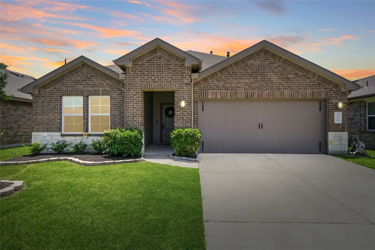 910 Betsy Hill Drive, Rosharon, TX 77583 - #1