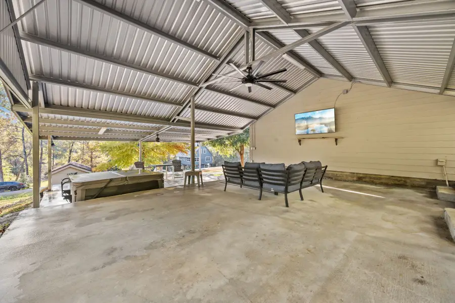 141 White Oak Street, Point Blank, TX 77364 - Image #3