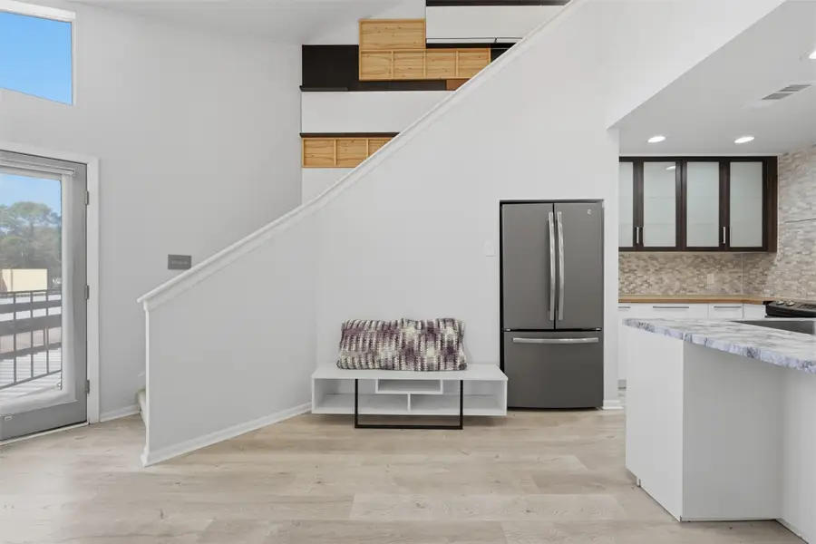 10855 Meadowglen Lane #823, Houston, TX 77042 - Image #2