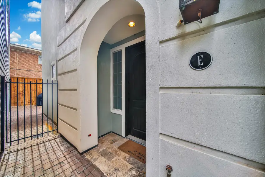 1818 Binz Street #E, Houston, TX 77004 - #3