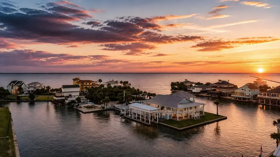 16610 Tern Road, Jamaica Beach, TX 77554 - #2