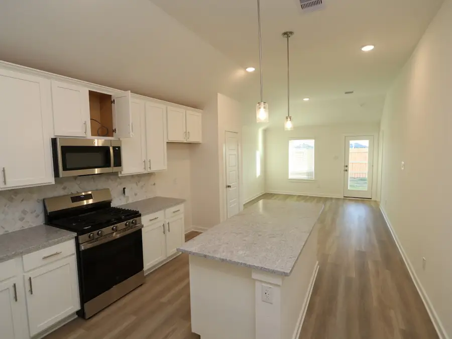 1221 Sacred Light Lane, La Marque, TX 77568 - Image #2