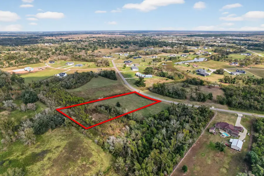 22810 Pittman Drive, Angleton, TX 77515 - Image #2