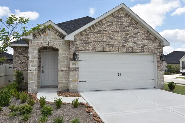 9208 Inland Leather Lane, Conroe, TX 77385