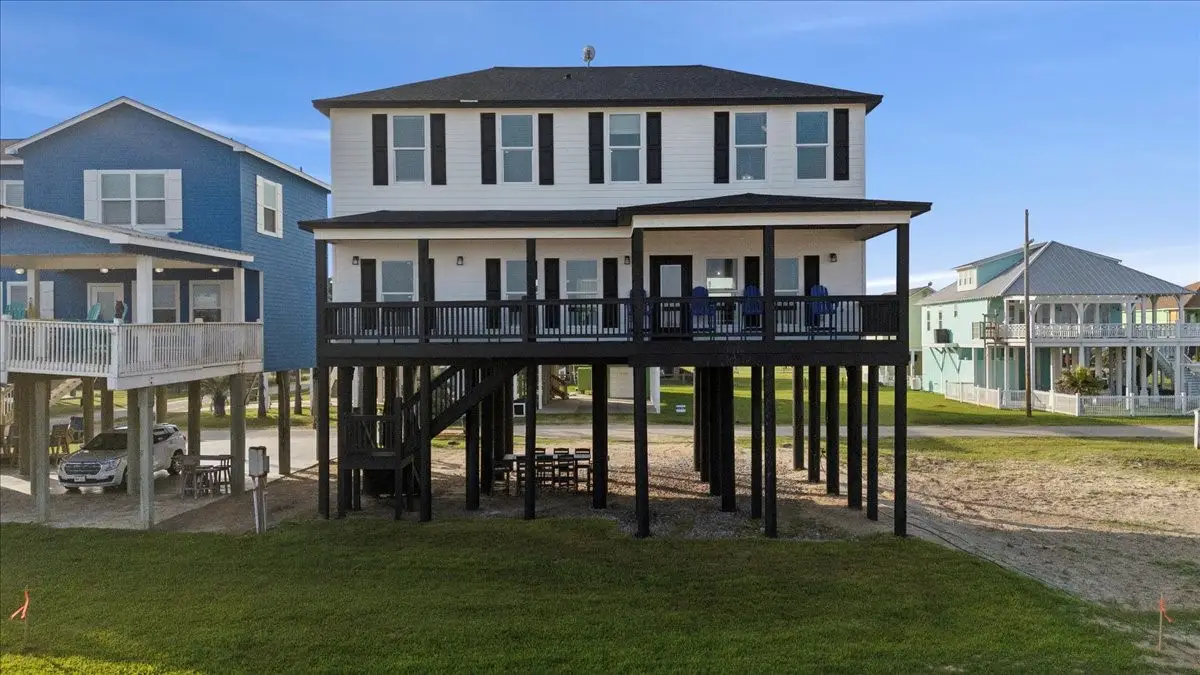 1326 Emerald Drive, Port Bolivar, TX 77650 - Image #1