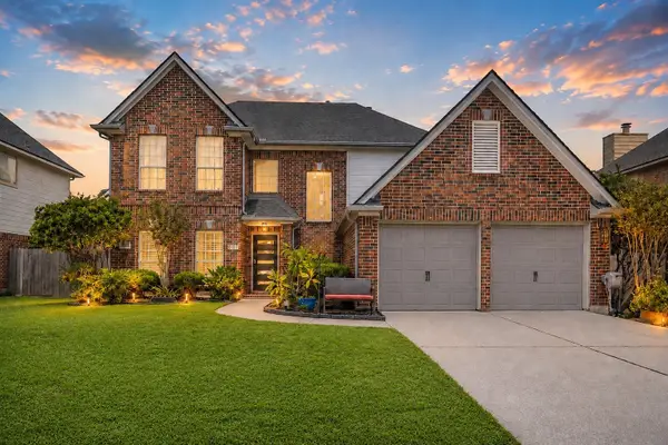 5107 Brett Drive, Pearland, TX 77584